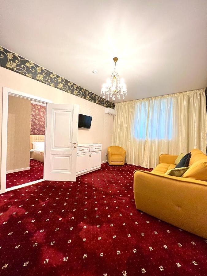 Sergeev Hotel Mykolaiv Dış mekan fotoğraf