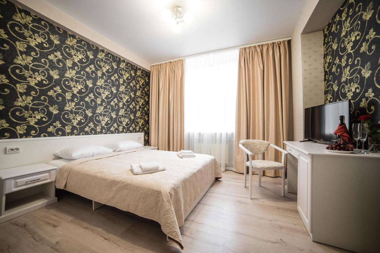 Sergeev Hotel Mykolaiv Dış mekan fotoğraf