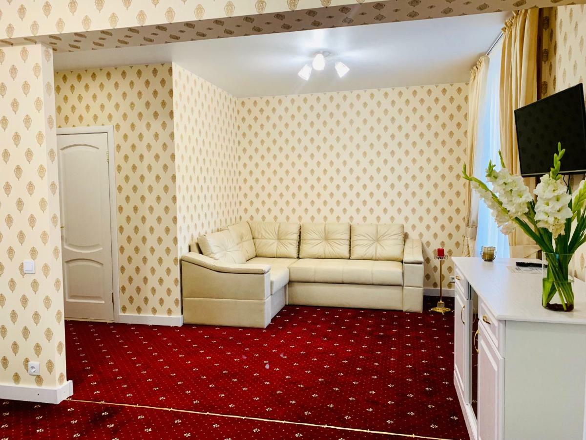 Sergeev Hotel Mykolaiv Dış mekan fotoğraf